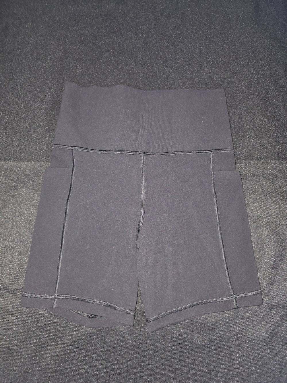 Athleta Salutation Stash 5 Inch Short Black XXS